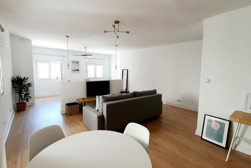 Spacious Loft, Parking Free M Màlaga Exteriér fotografie